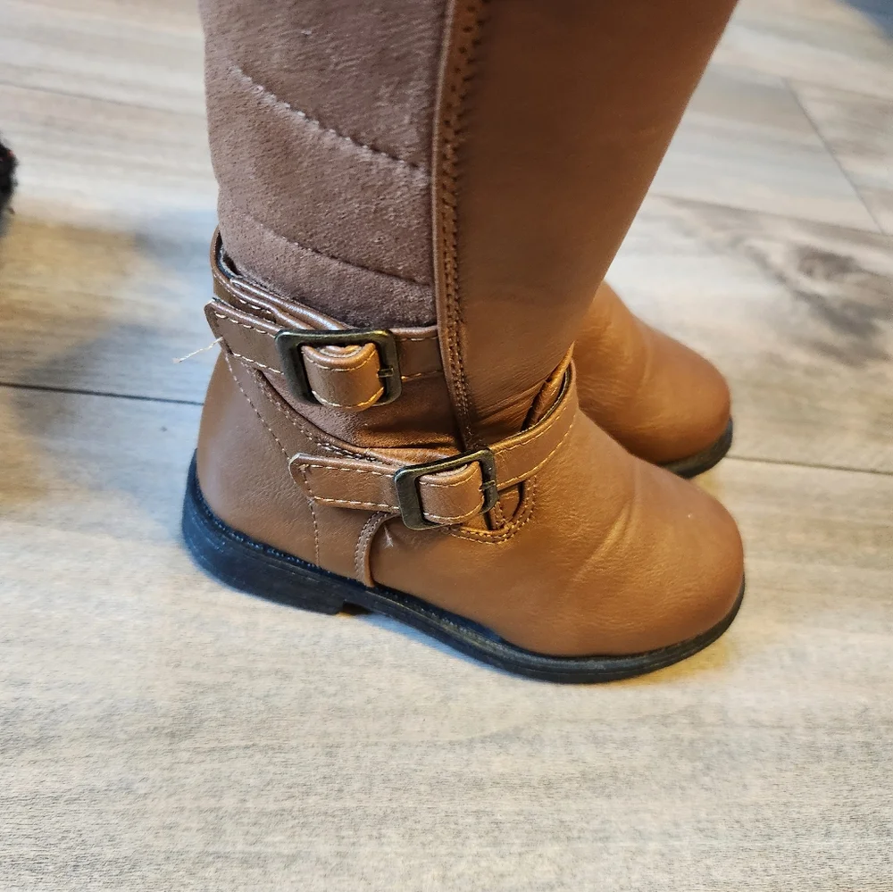 Toddler Fall/Winter Boot Lot 8/9